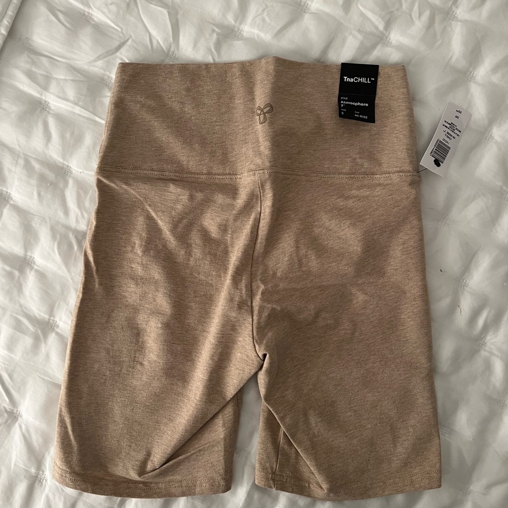Aritiza biker shorts